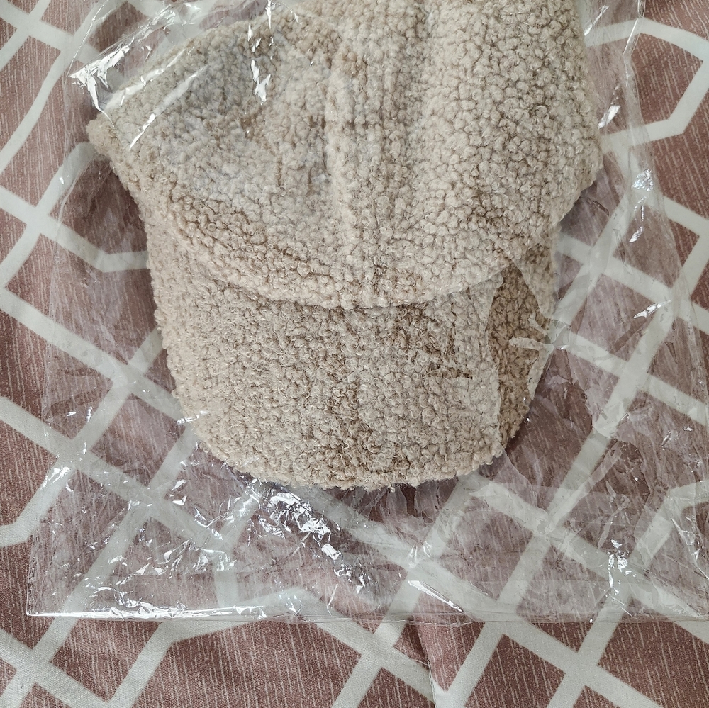 KHAKI SHERPA ADJUSTABLE CAP NIP - Picture 4 of 5